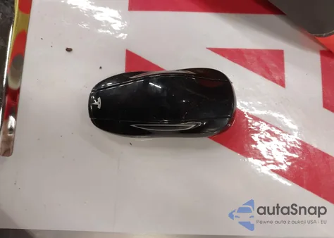 2016 Tesla Model S 60D/70D/75D/85D/90D из США, поврежденный, VIN 5YJSA1E20GF136887